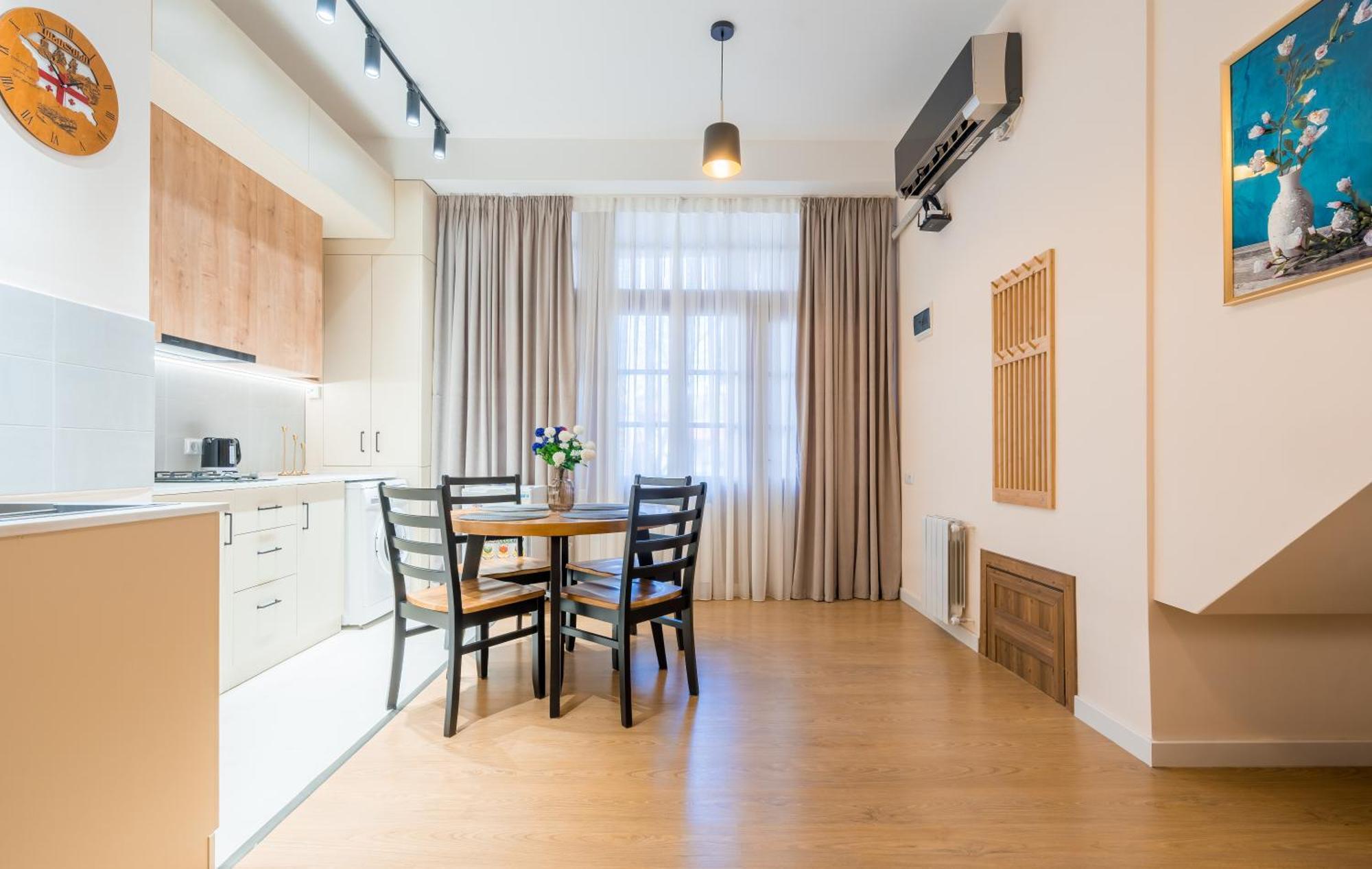 Your Cozy Home In Old Τυφλίδα Εξωτερικό φωτογραφία